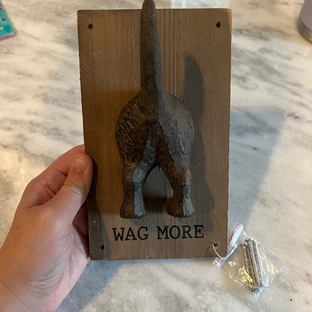Mud Pie dog leash holder. BRAND NEW